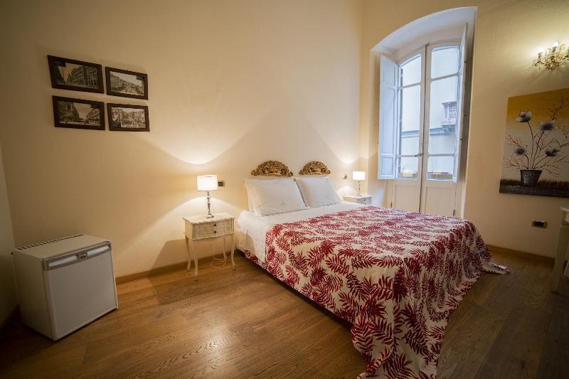 La Ghirlanda B&B Cagliari Luaran gambar